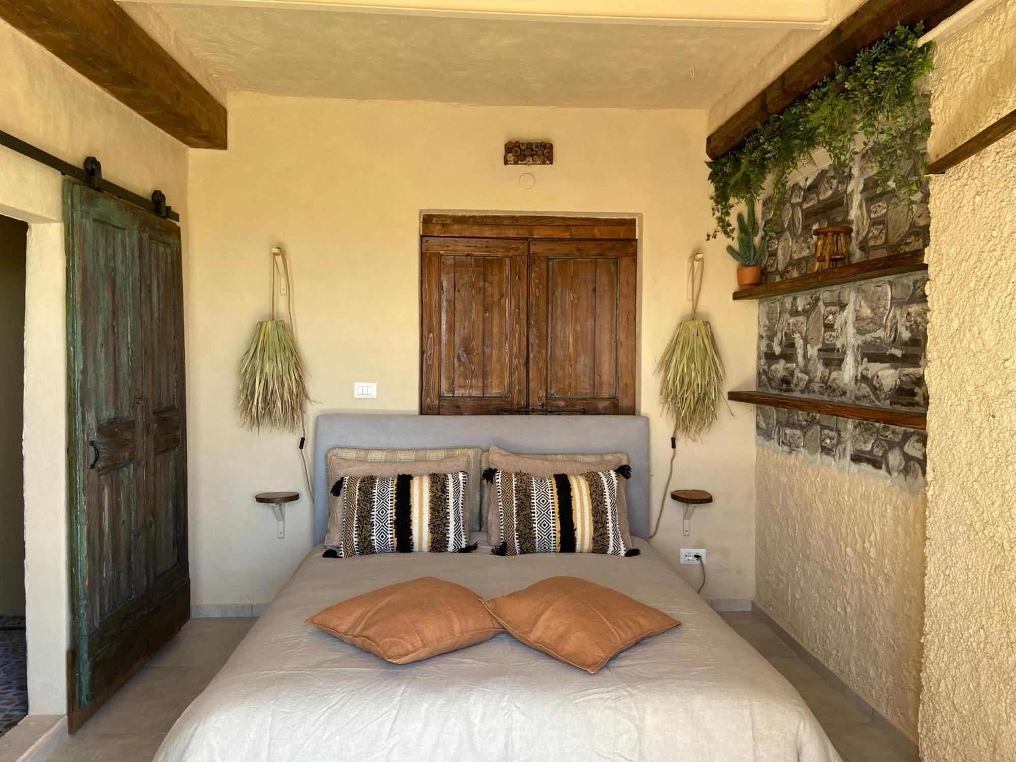 Bed And Adventure Tramontana Resort - Camera Vista Castilenti Eksteriør billede